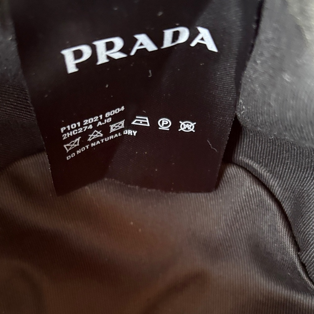 Prada Classic Black Bucket Hat - Picture 2 of 5